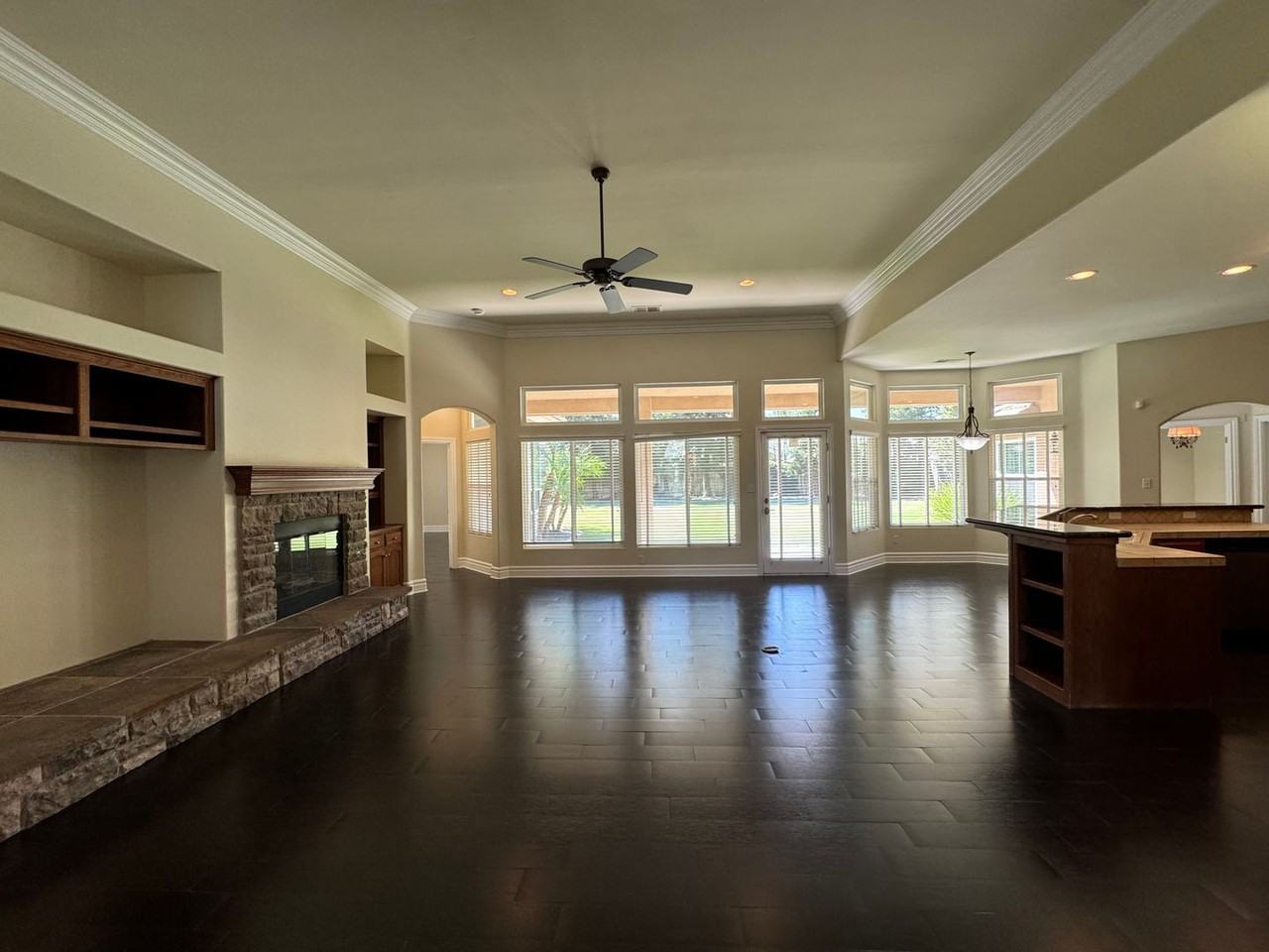 13701 Meritage Ct - Photo 2 of 20