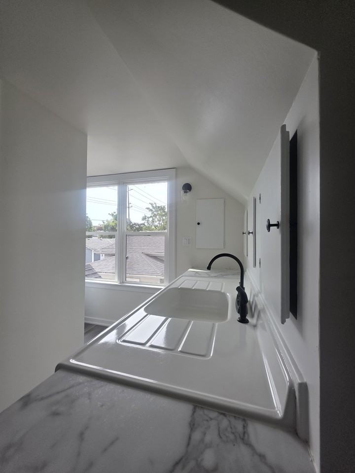 **1456 Liberty Street Northeast Unit 3 Salem, OR 97301 - Photo 7 of 27