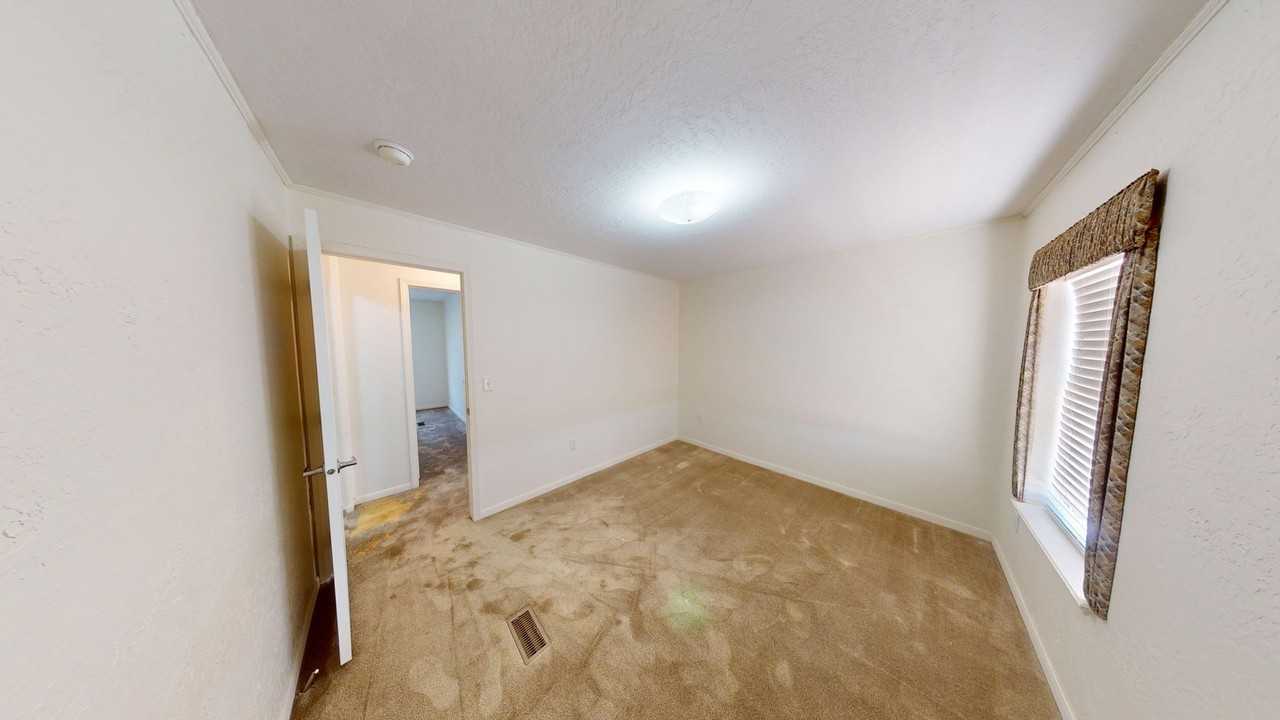 2410 Pamelita Dr Ne - Photo 3 of 22