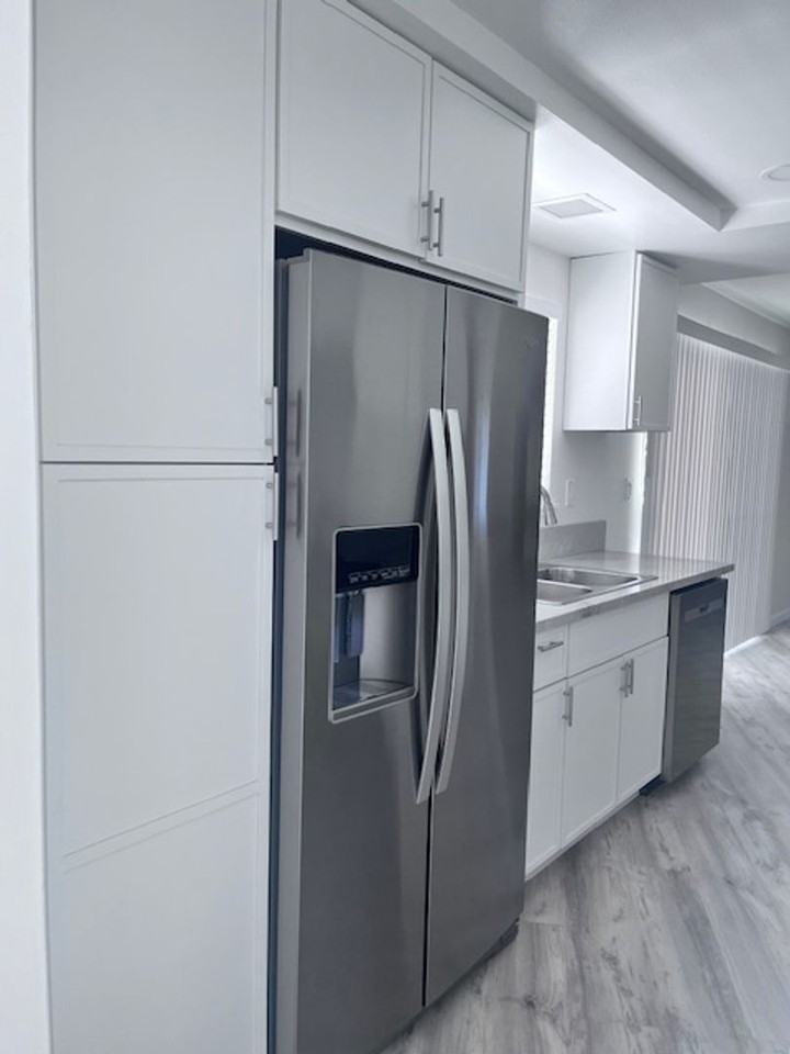102 Hillside Way - Photo 3 of 22