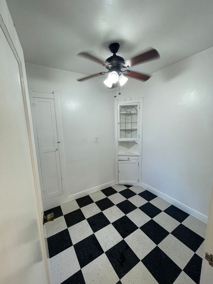 1000 24th St - Photo 7 of 12