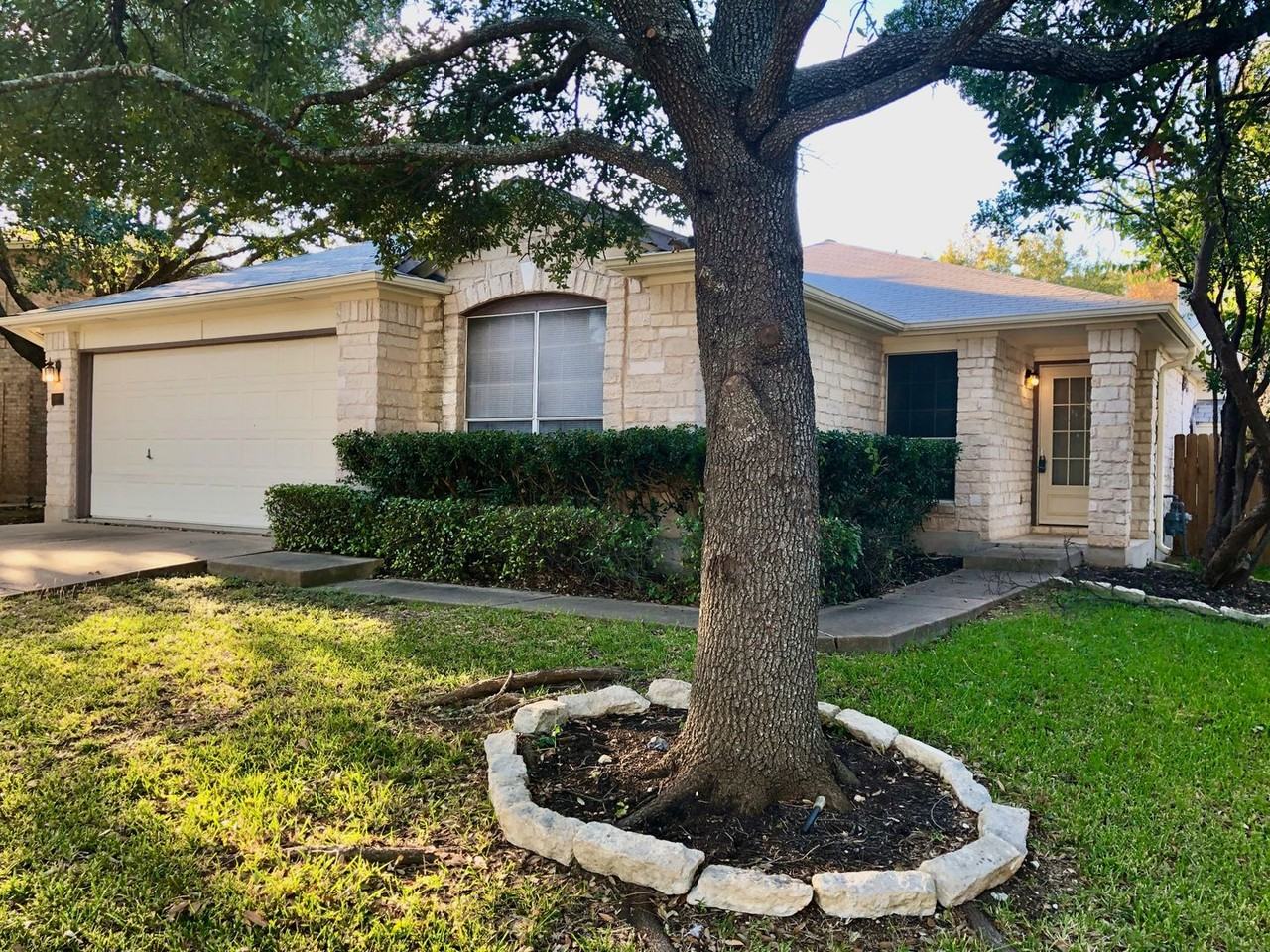 1107 Bohica Way - Photo 4 of 48