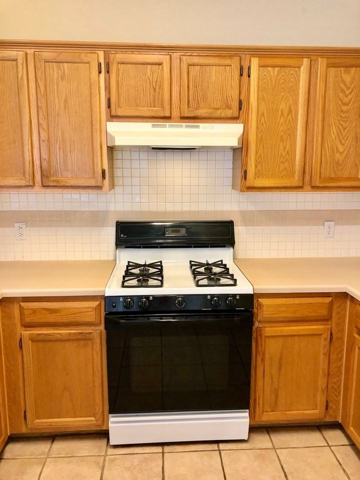 1107 Bohica Way - Photo 6 of 48