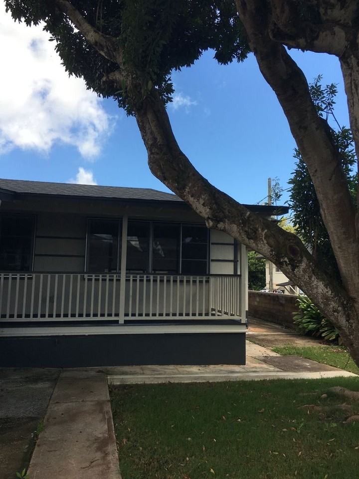 1397 Loko Dr - Photo 2 of 19