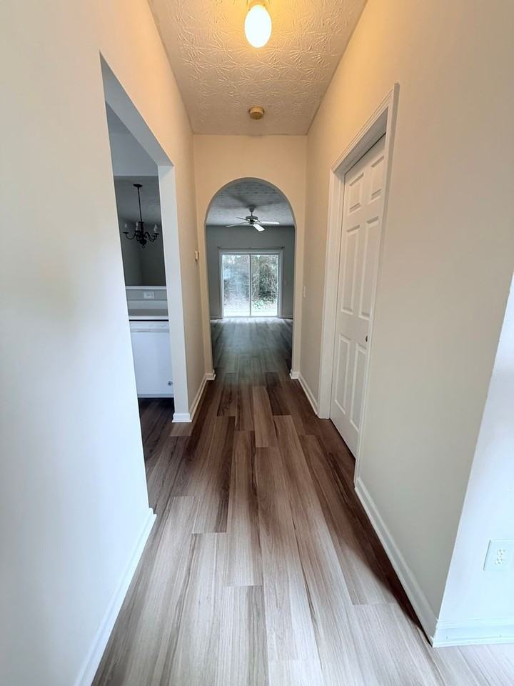 48 Pearl Chambers Ct - Photo 2 of 21
