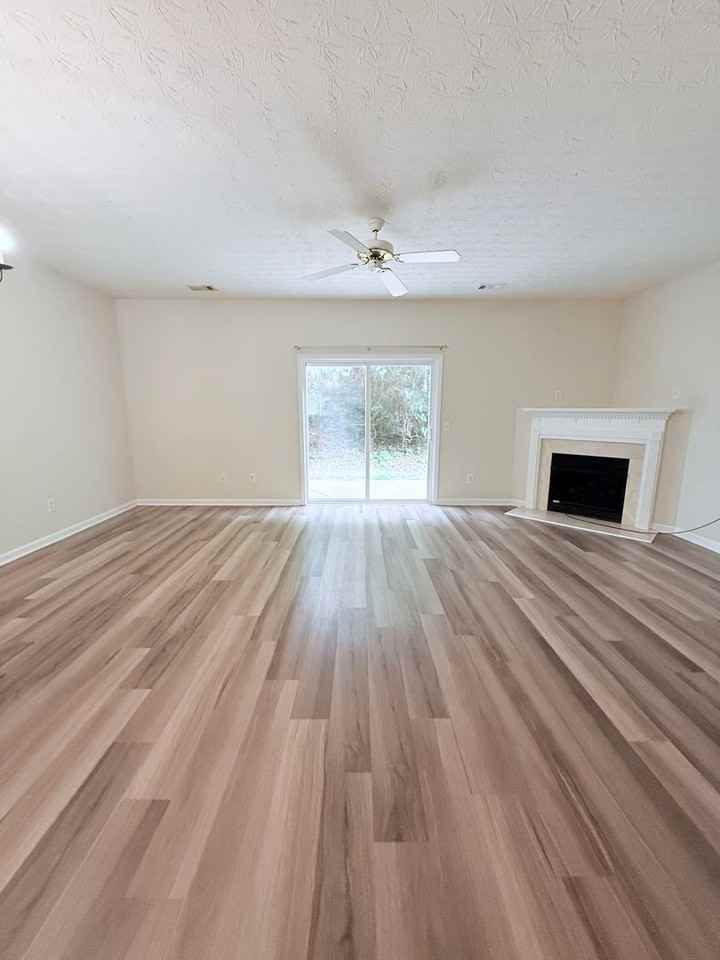 48 Pearl Chambers Ct - Photo 3 of 21