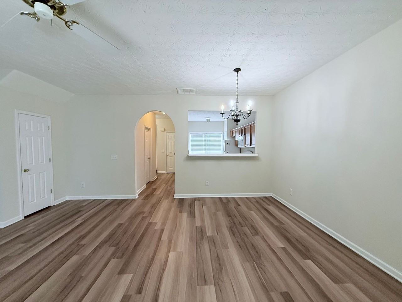 48 Pearl Chambers Ct - Photo 4 of 21
