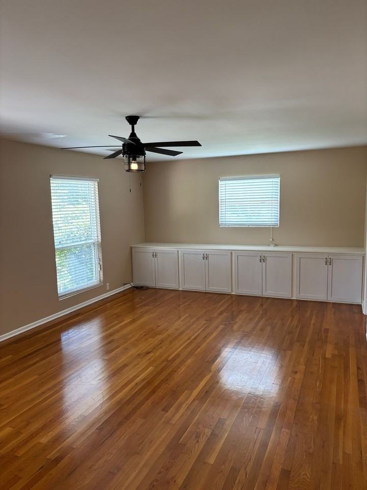 301 Teakwood Circle - Photo 3 of 24