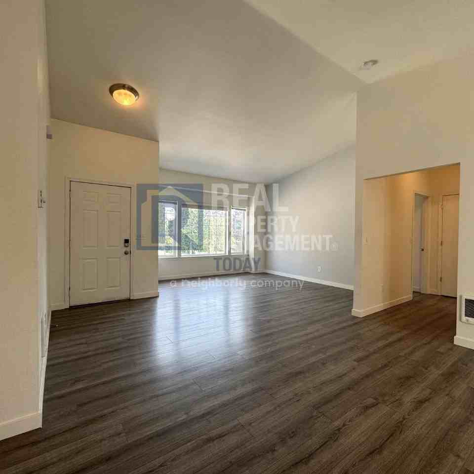 20508 La Rita Dr E - Photo 6 of 29