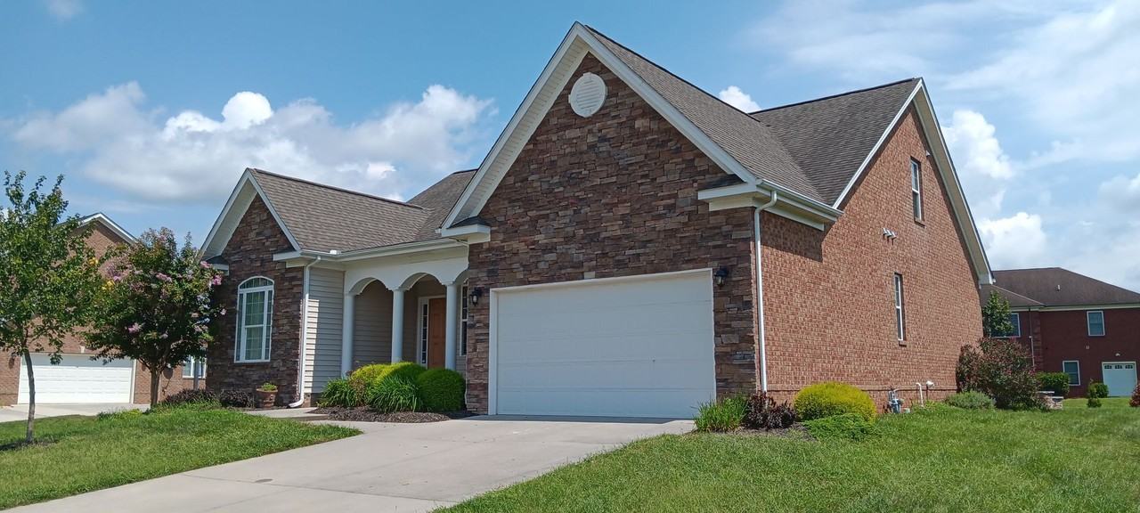 6276 Herons Landing Dr - Photo 2 of 48