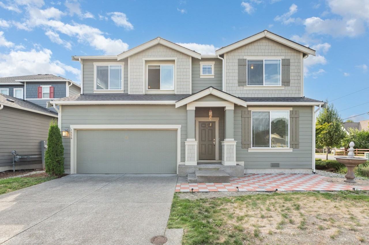 1536 29th St Nw - Photo 2 of 24