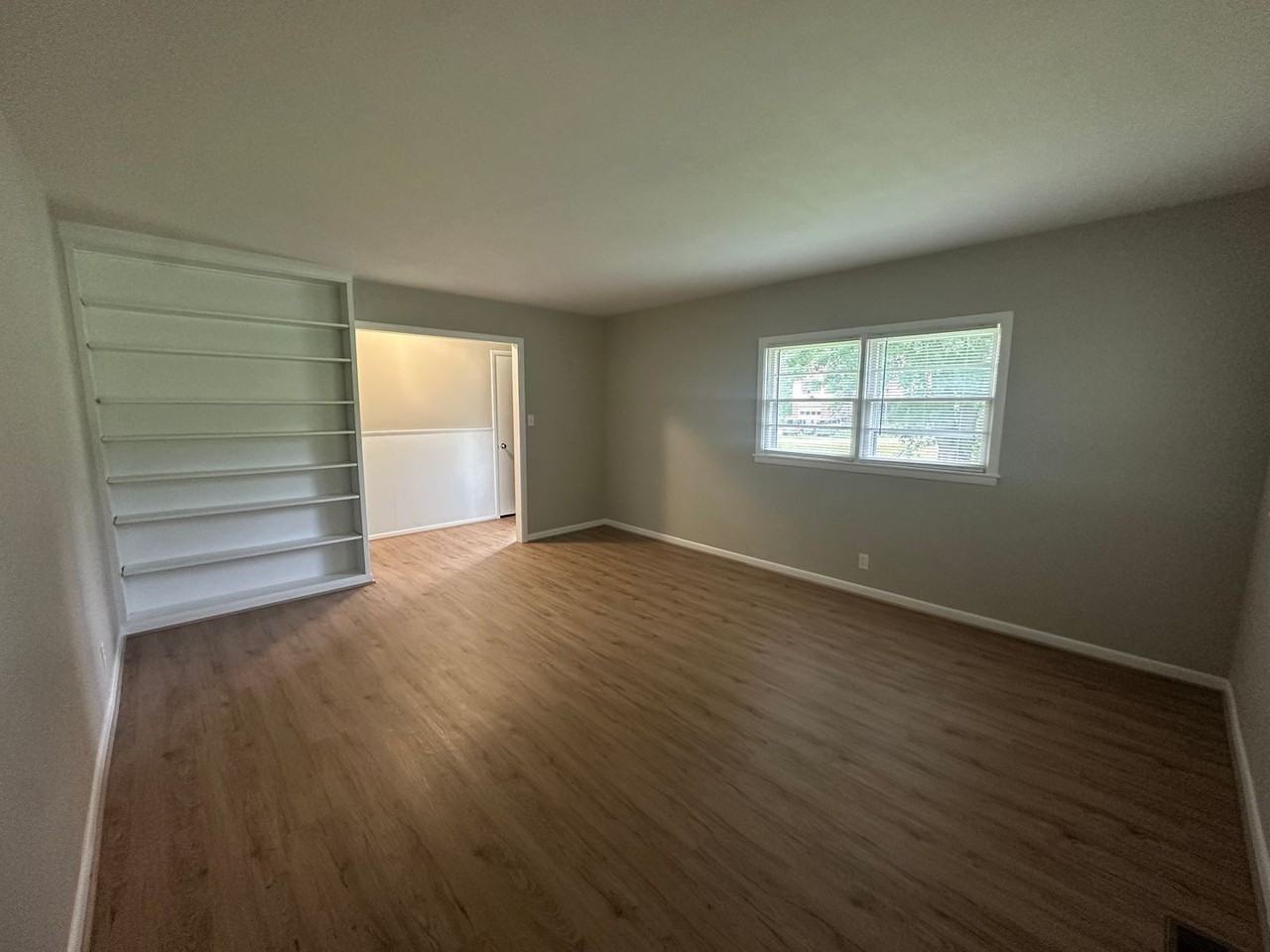 105 E 49th St - Photo 3 of 20