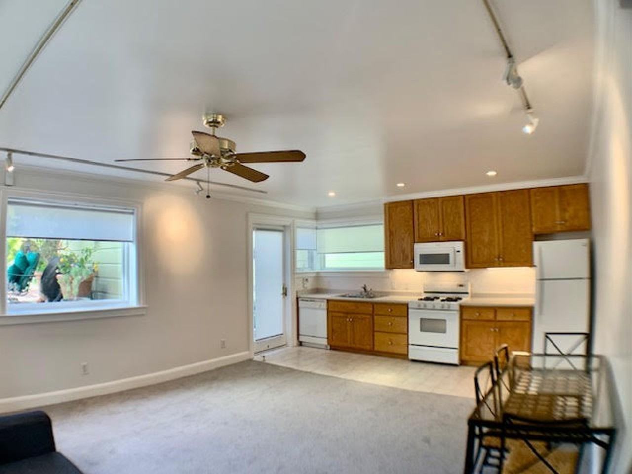 2773 Bush St #B - Photo 3 of 29