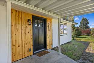 4811 Diamond Blvd Sw - Photo 1 of 1