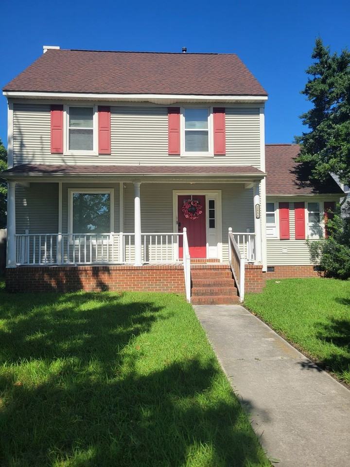 2856 Middle Towne Cres - Photo 2 of 6