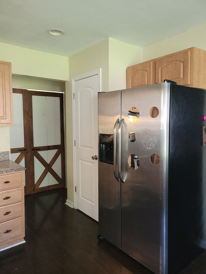 2856 Middle Towne Cres - Photo 3 of 6