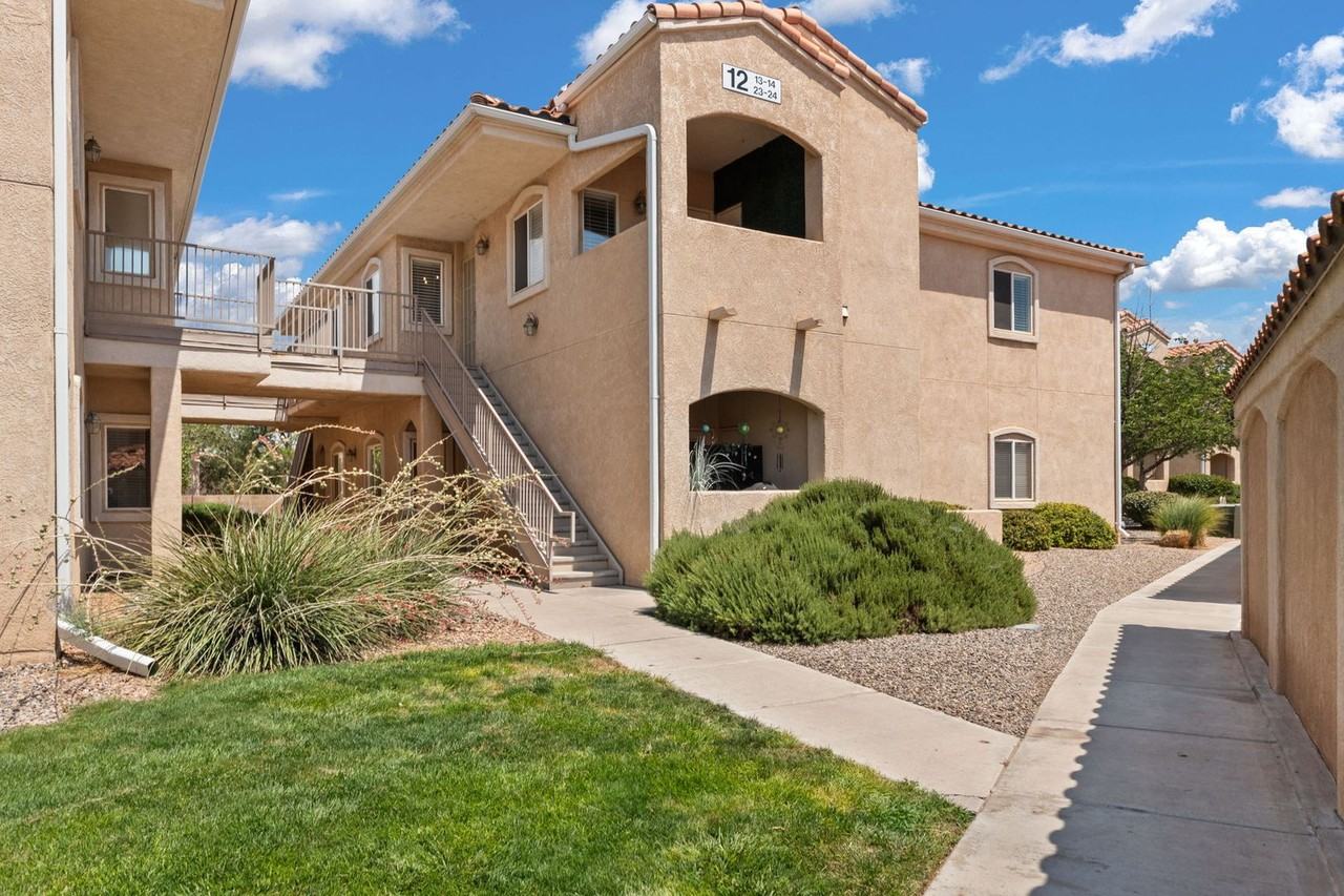 6800 Vista Del Norte Rd Ne - Photo 2 of 30