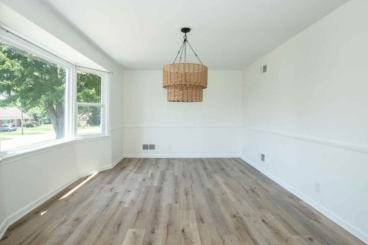 6803 Mariposa Dr - Photo 3 of 18