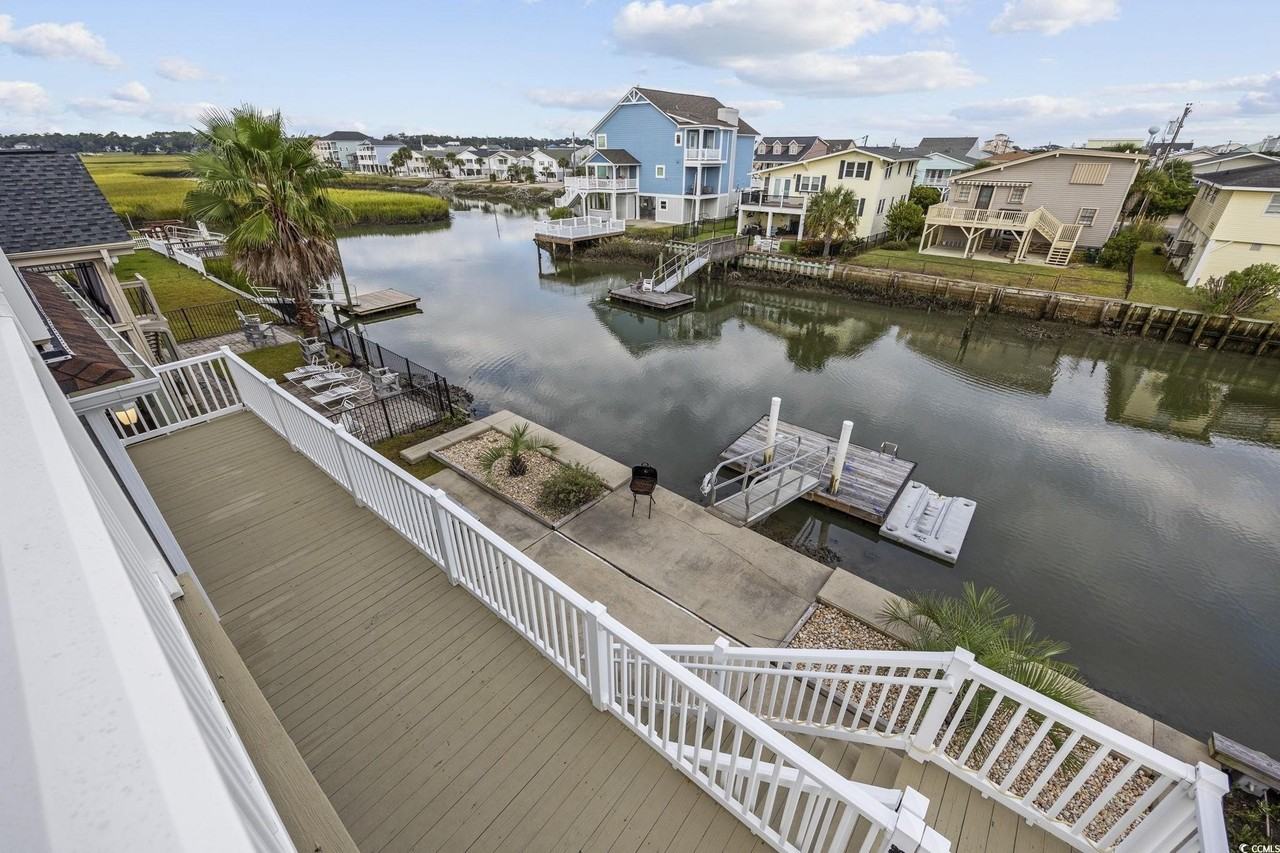 306 49th Avenue North - Photo 3 of 36