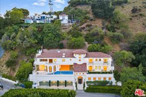 featured image of 1675 Woods Dr