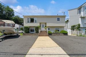 featured image of 52 Atlantic St #2