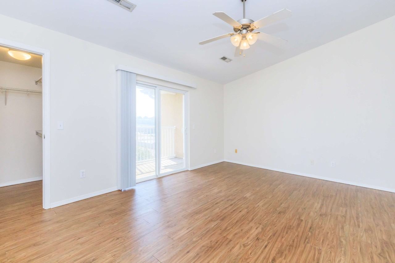 Sandstone Heights Apartments - Photo 6 of 44