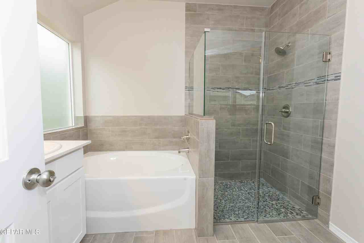 1217 Golden Summer Ct - Photo 7 of 10