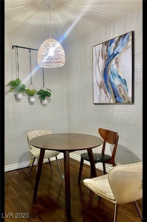 615 S Royal Crest Cir #8 - Photo 6 of 11