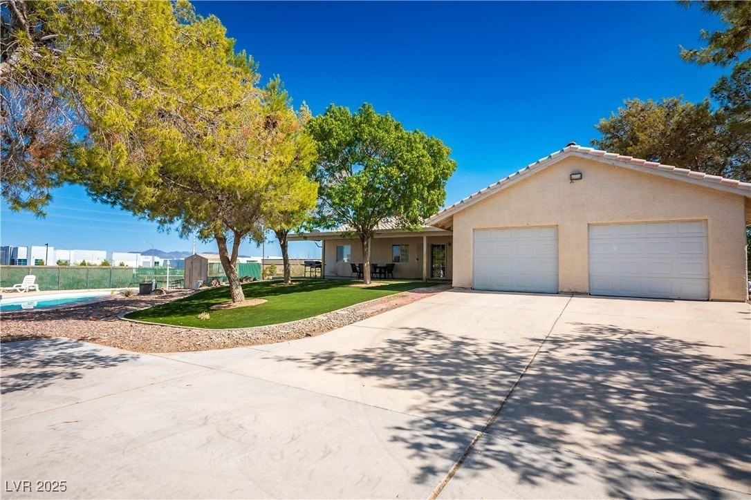 6990 W Richmar Ave - Photo 2 of 40