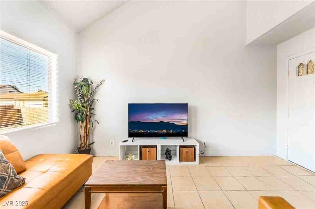 4409 Shalimar Ave - Photo 6 of 30