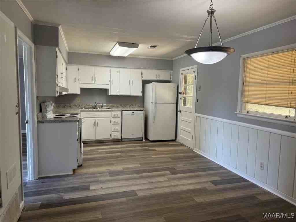 3933 Bienville Rd - Photo 3 of 13