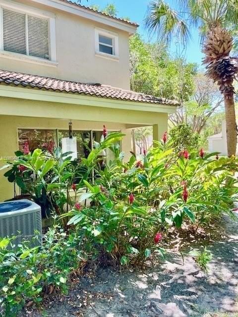 4619 Palmbrooke Cir #4619 - Photo 4 of 15