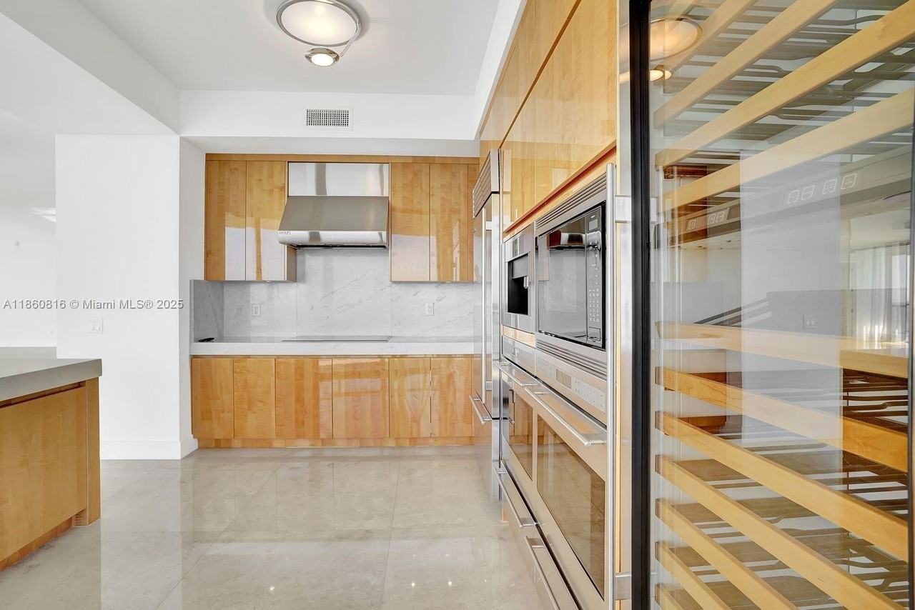 9703 Collins Avenue #2500 - Photo 6 of 20