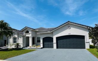 1046 Sw 159th Way - Photo 1 of 1