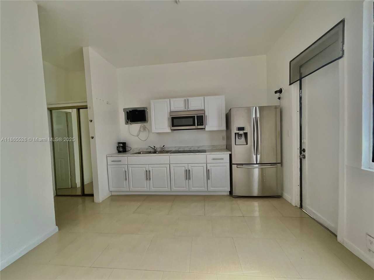 2516 Cleveland St #B - Photo 2 of 20