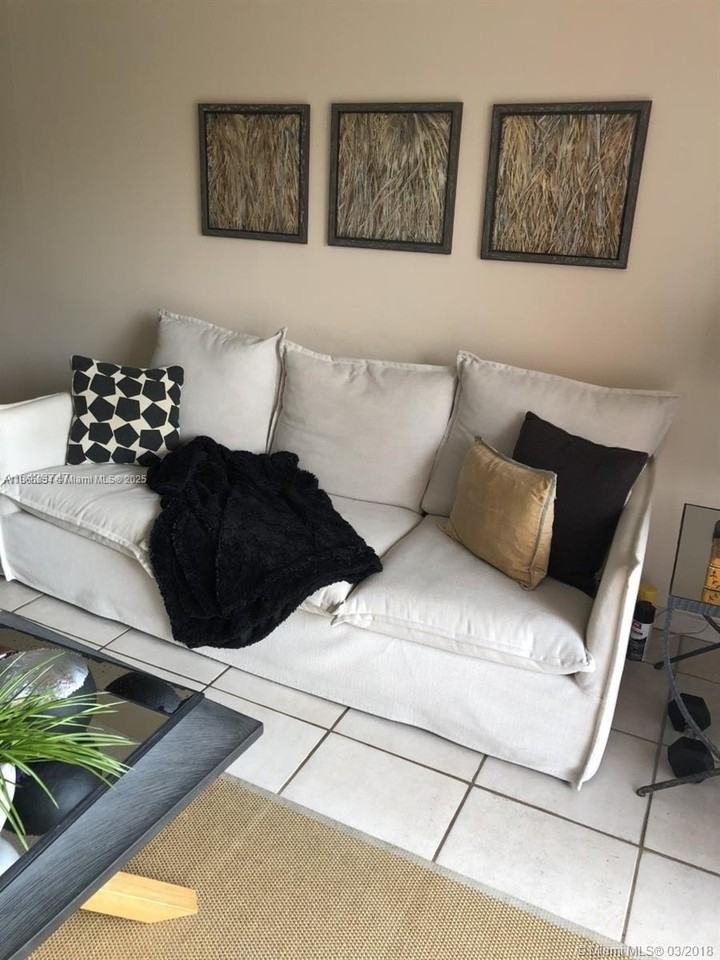 7740 Camino Real #G302 - Photo 4 of 30