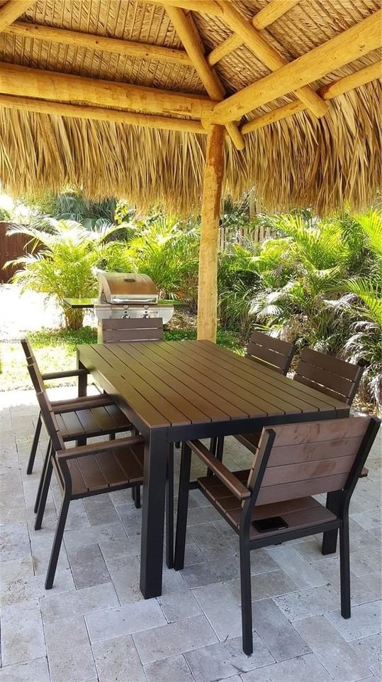 2349 Se 12th St - Photo 6 of 18