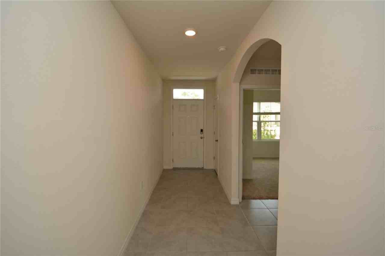 285 Sunset Point Drive - Photo 5 of 35