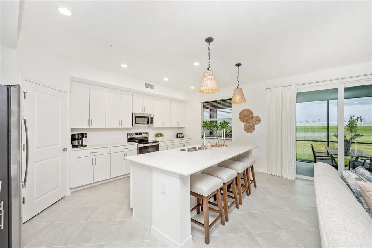 12620 Radiance Ct #101 - Photo 5 of 50