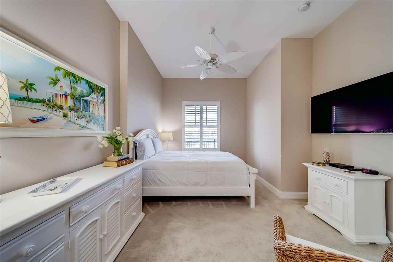 202 Windward Psge #604 - Photo 4 of 50