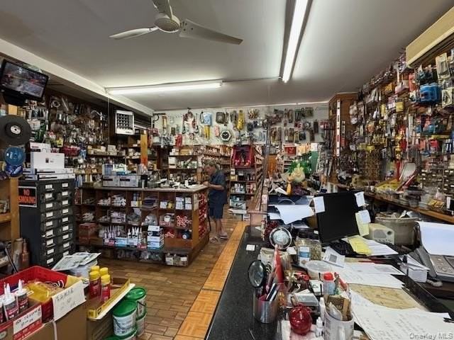 8521 Grand Ave - Photo 4 of 9