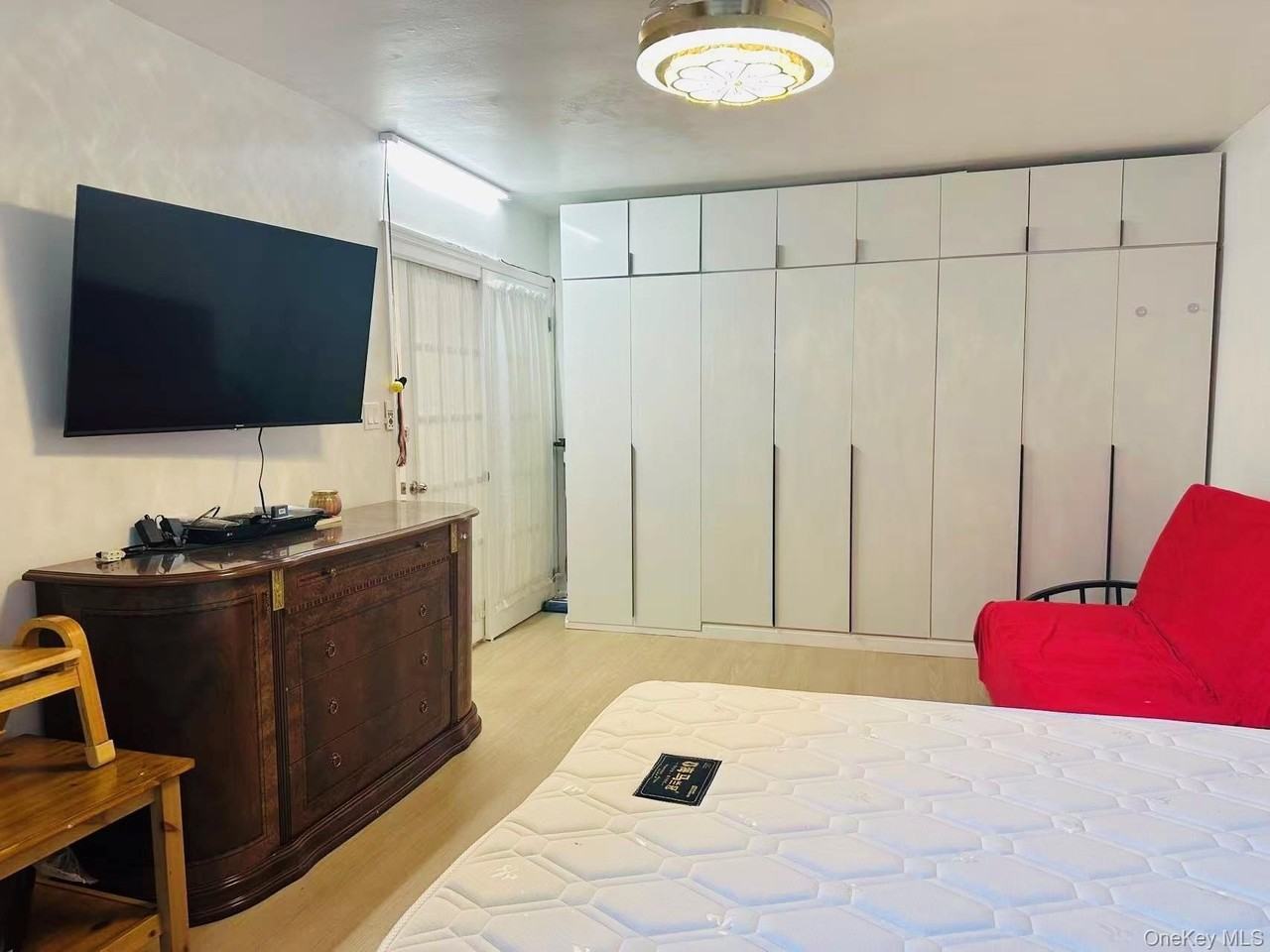 6474 Saunders St #2D - Photo 5 of 10