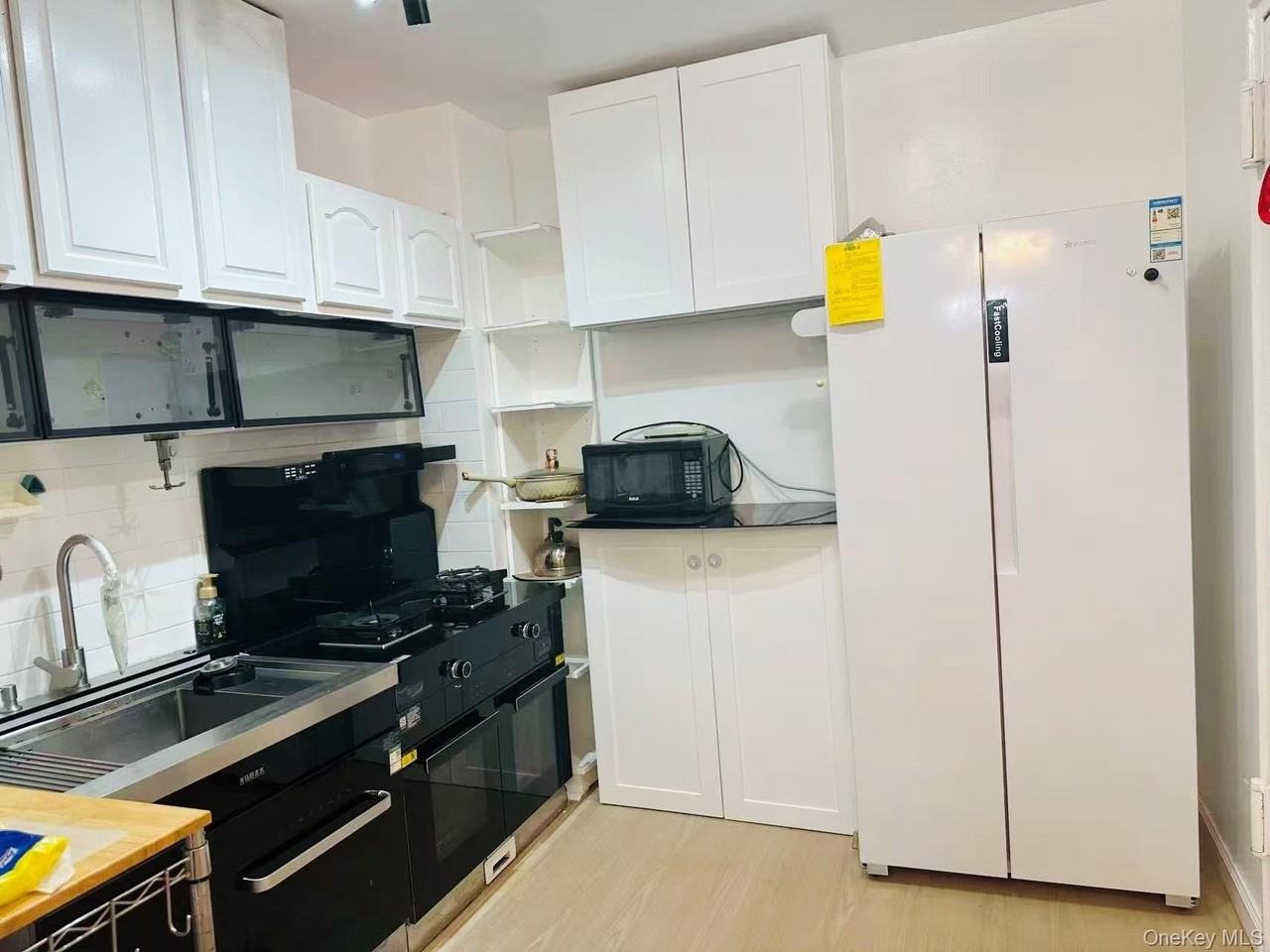 6474 Saunders St #2D - Photo 7 of 10