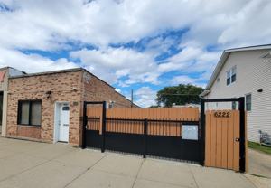 6222 W Addison St #1 - Photo 1 of 1
