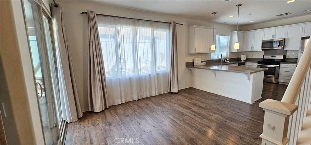 11818 Greenbrier Ln - Photo 4 of 22