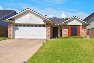 2232 Turf Club Dr - Photo 1 of 1