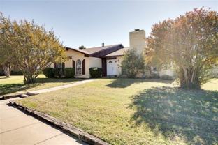4704 Pemberton Ln - Photo 1 of 1