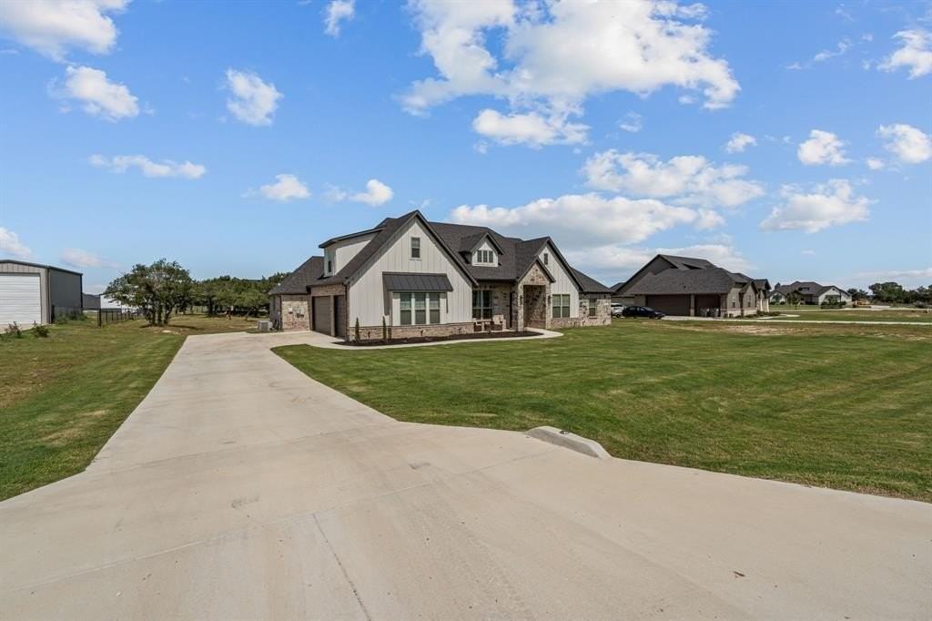 381 Oak Meadow Ln - Photo 3 of 40