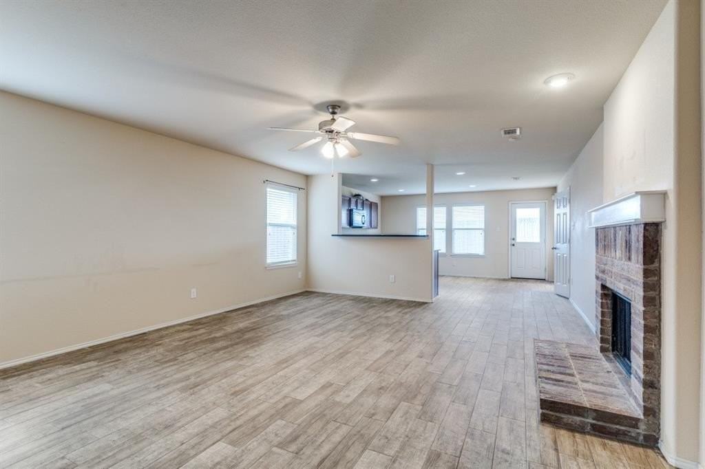 325 Chalkstone Dr - Photo 5 of 12