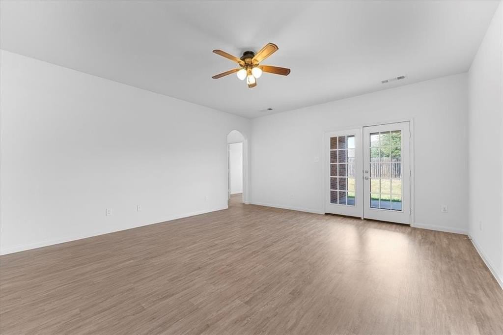 113 Oriole Dr - Photo 4 of 40